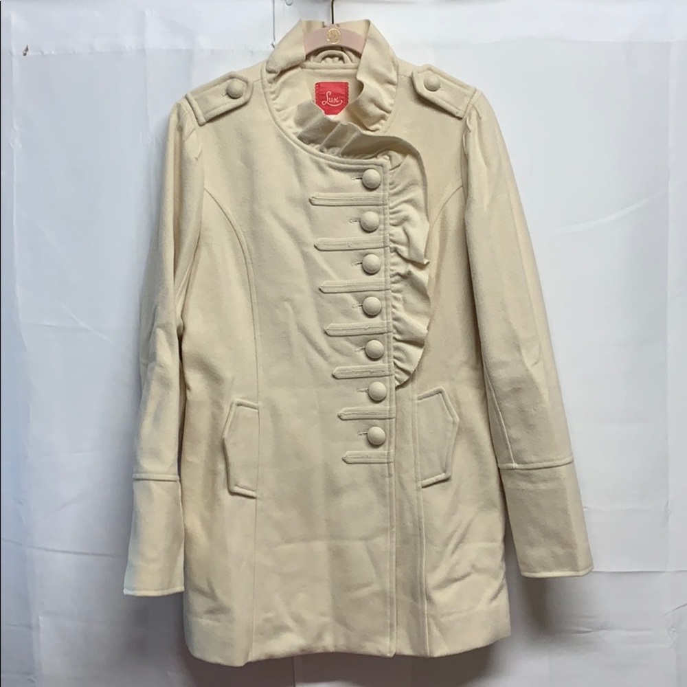 Lux Cream/ Off White Coat Sz L
